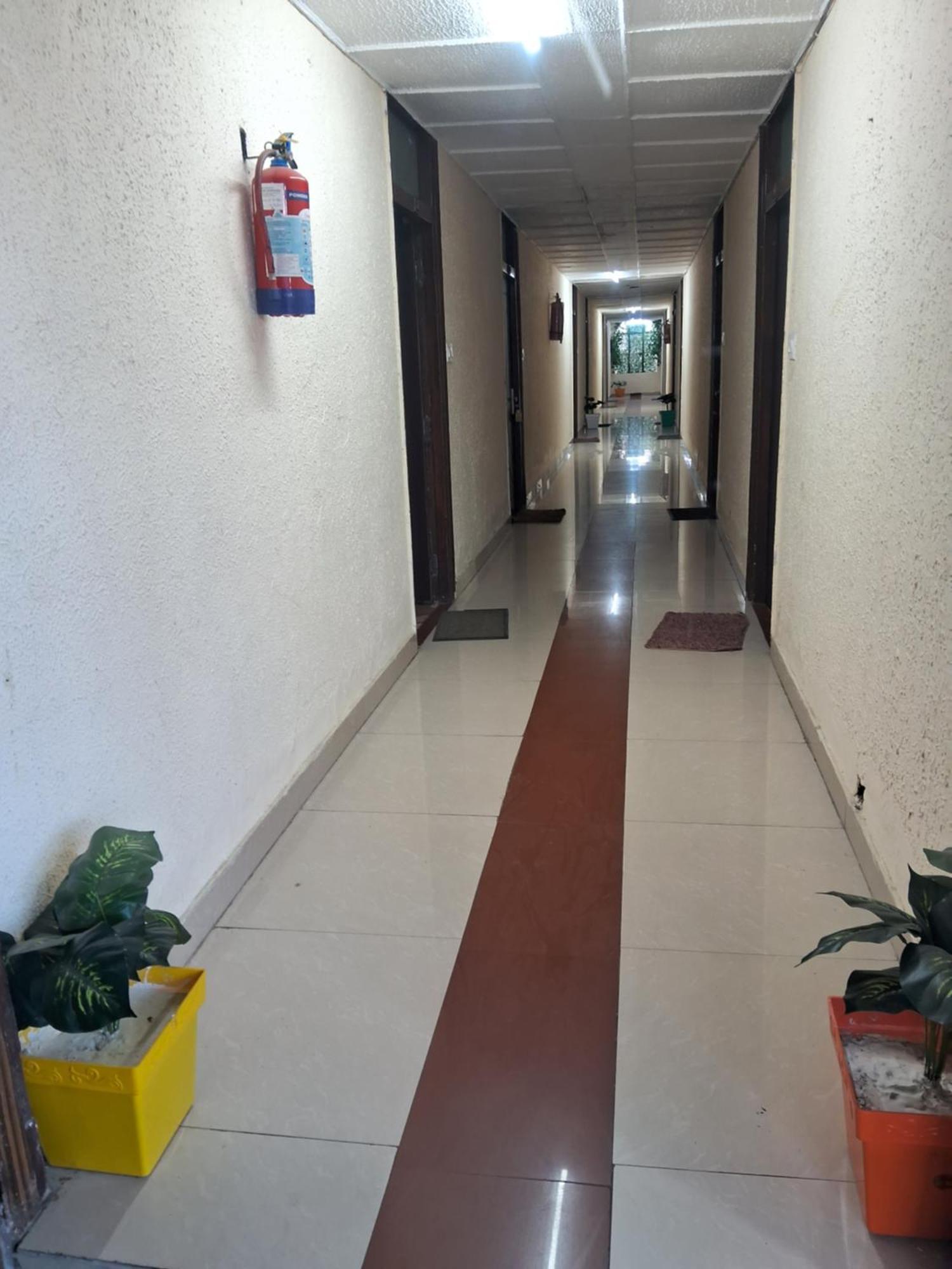 Hotel The Mussoorie International Esterno foto