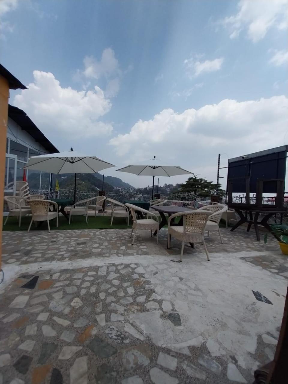 Hotel The Mussoorie International Esterno foto