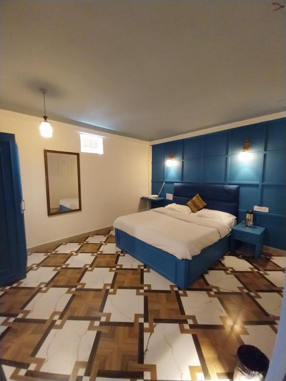 Hotel The Mussoorie International Esterno foto