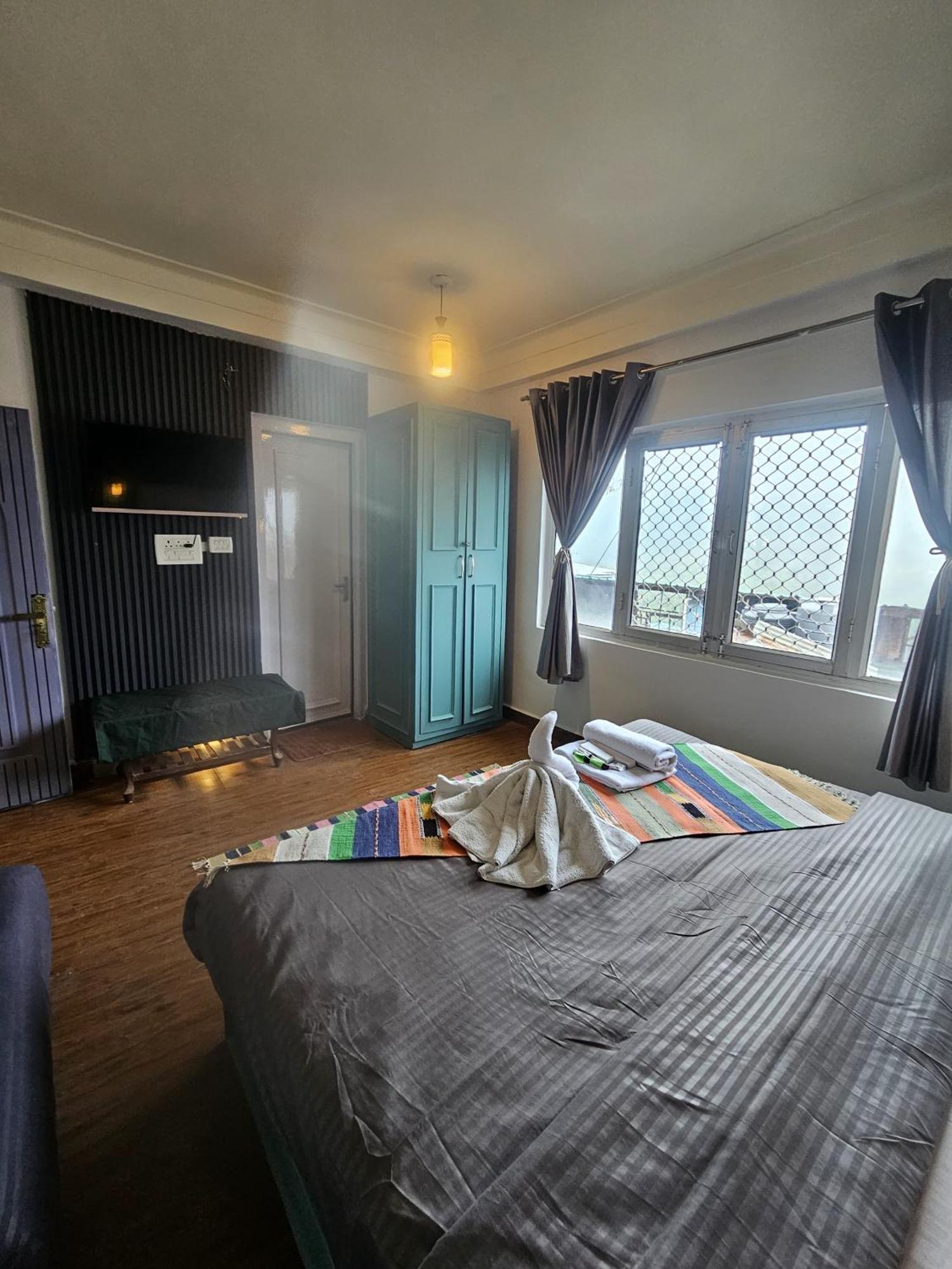 Hotel The Mussoorie International Esterno foto